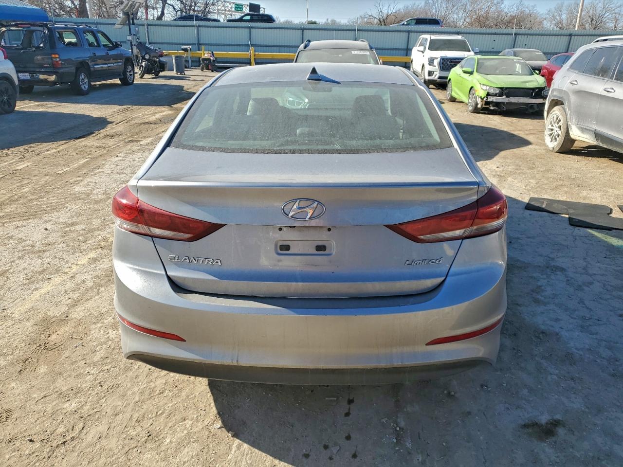 2017 HYUNDAI ELANTRA SE photo 6