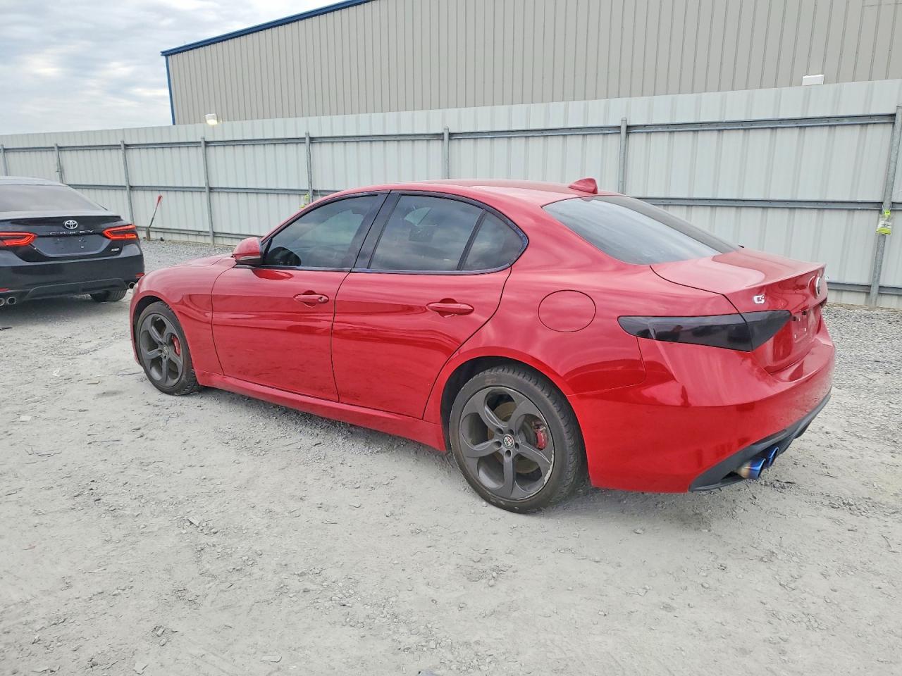 2017 ALFA ROMEO GIULIA Q4 photo 2