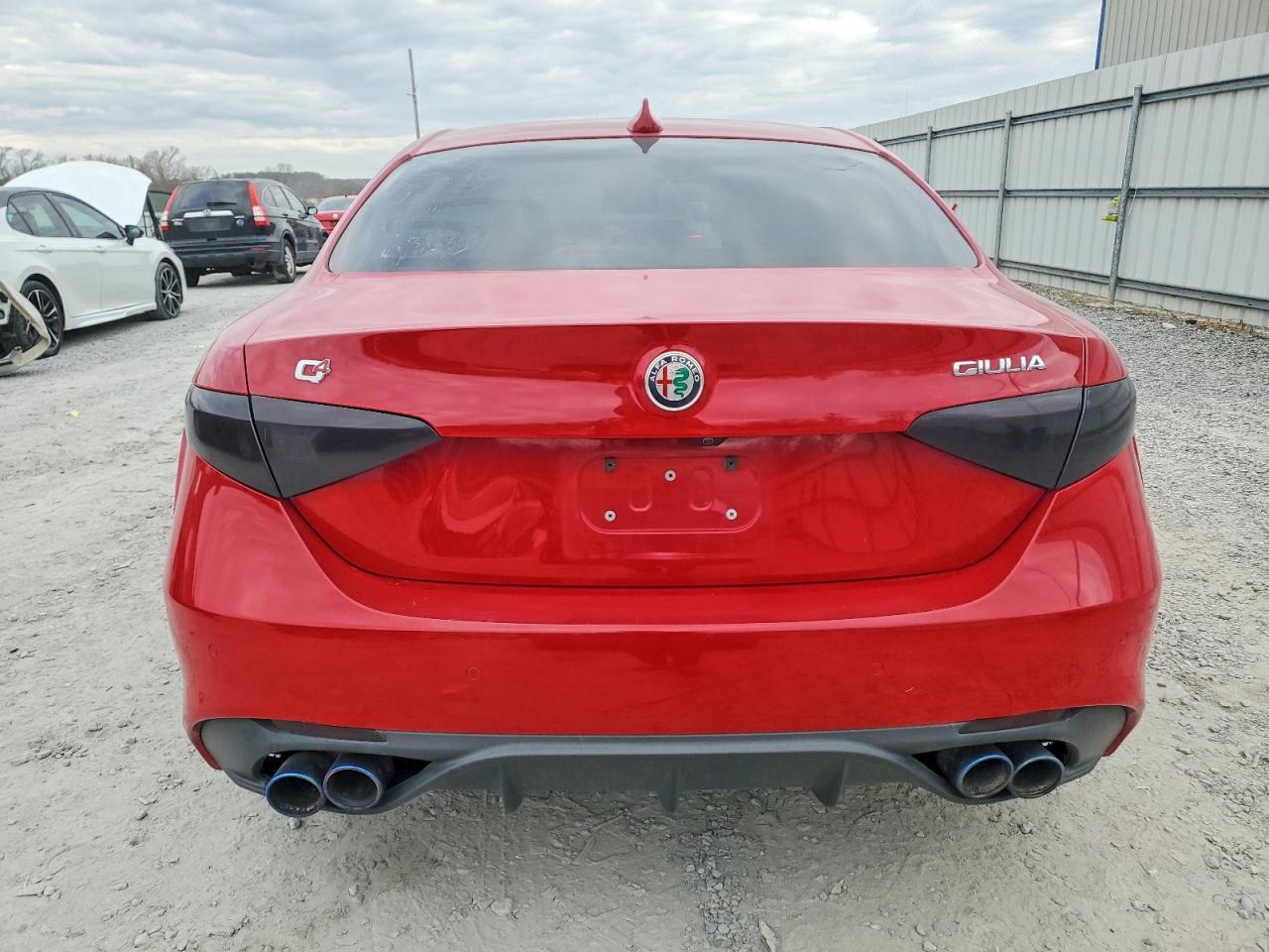 2017 ALFA ROMEO GIULIA Q4 photo 6