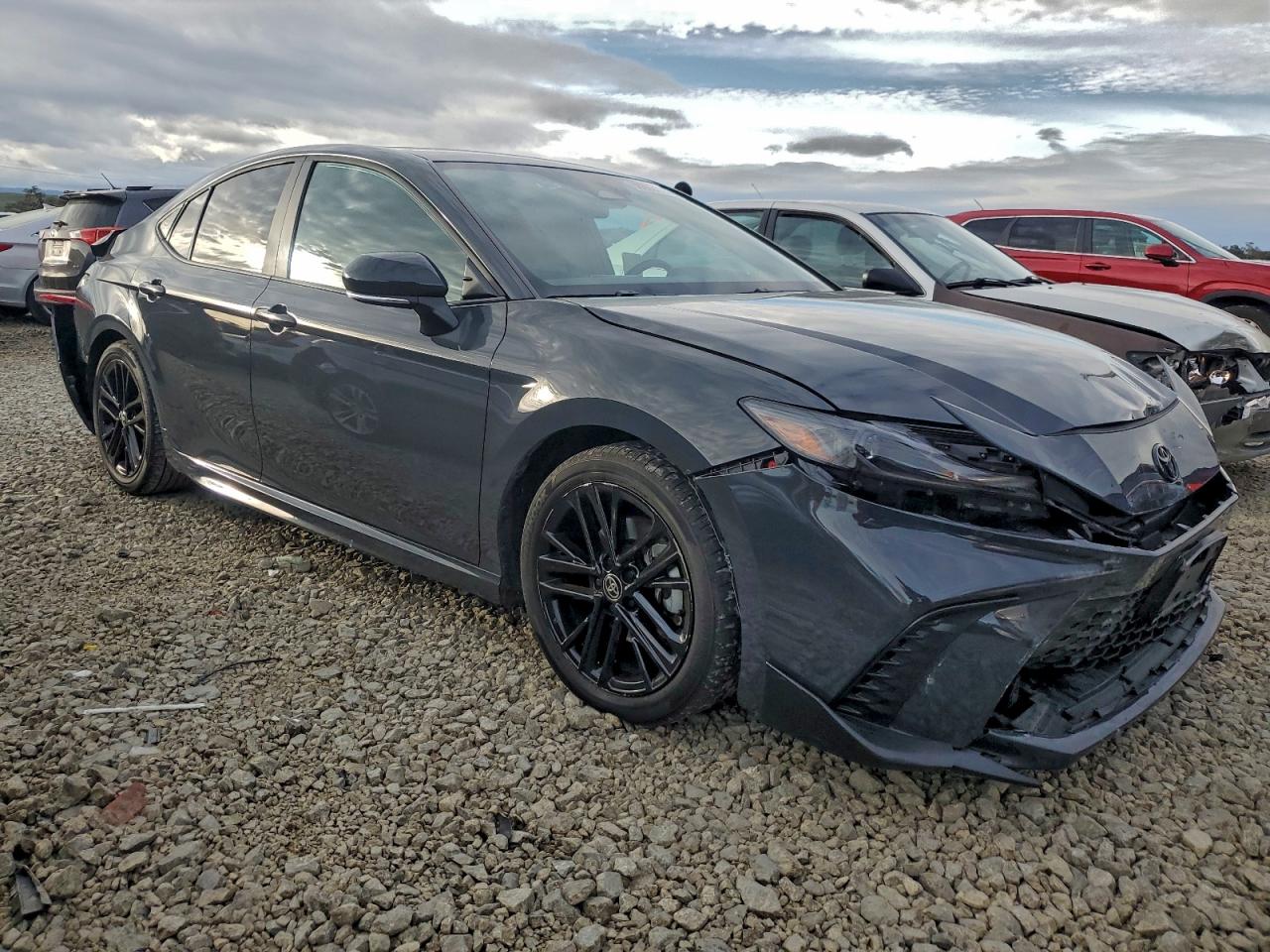 2025 TOYOTA CAMRY XSE photo 4