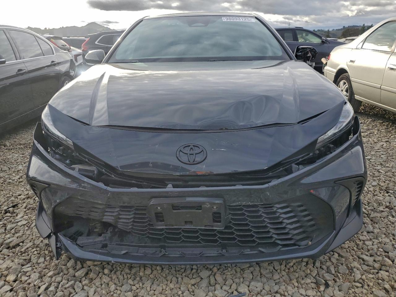2025 TOYOTA CAMRY XSE photo 5