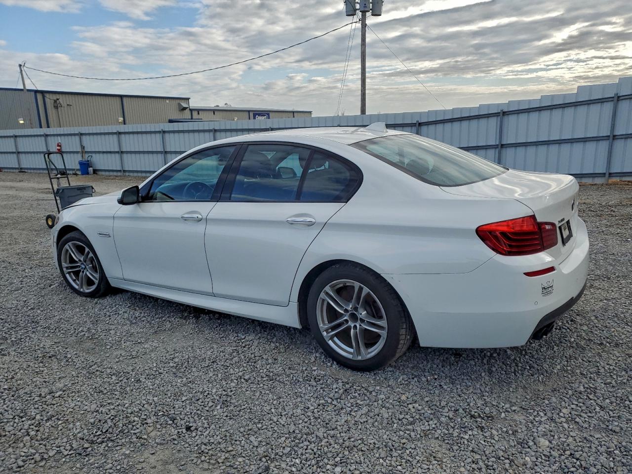 2016 BMW 528 XI photo 2