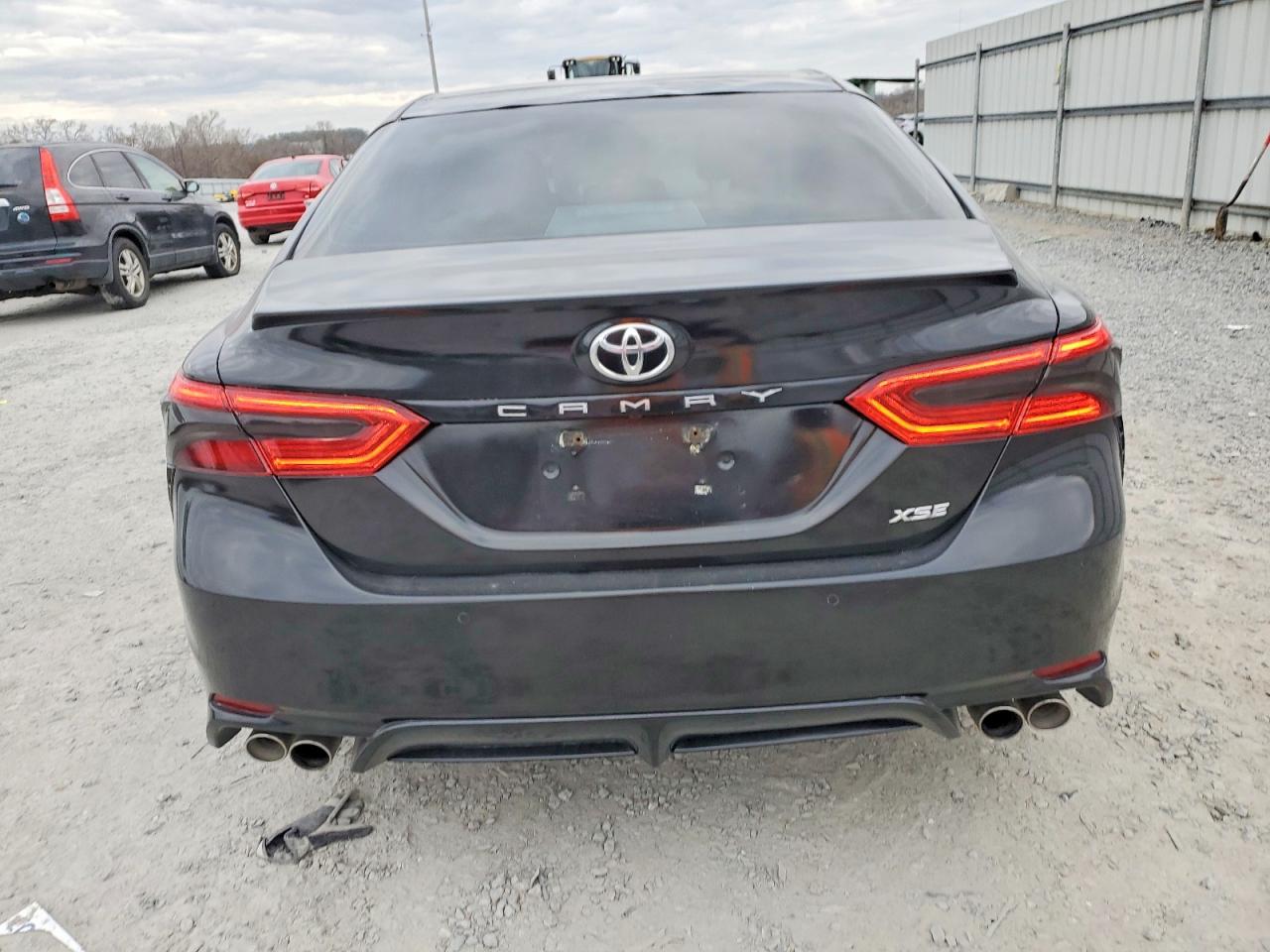 2018 TOYOTA CAMRY XSE photo 6