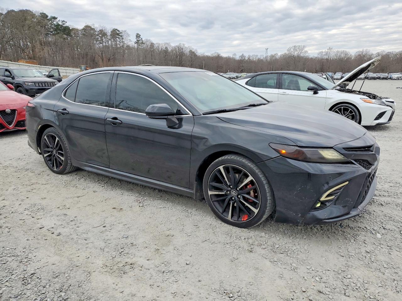 2018 TOYOTA CAMRY XSE photo 4