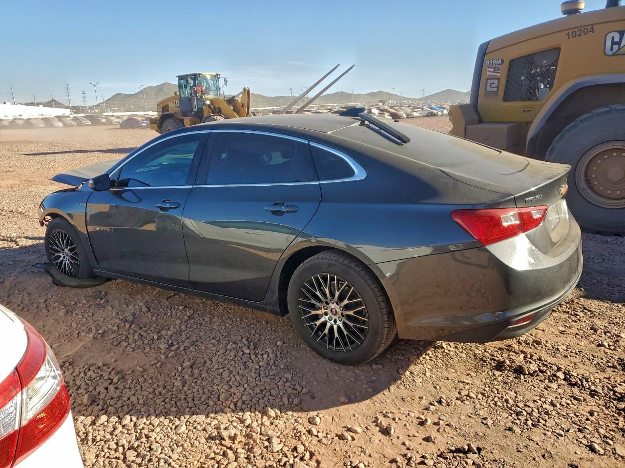 2018 CHEVROLET MALIBU LT photo 2
