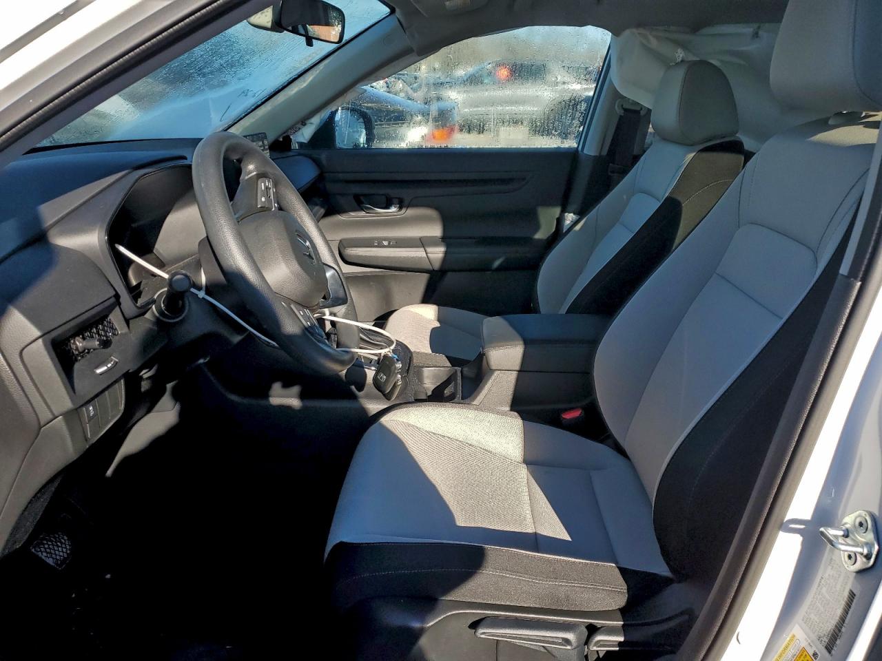 2025 HONDA CR-V LX photo 7