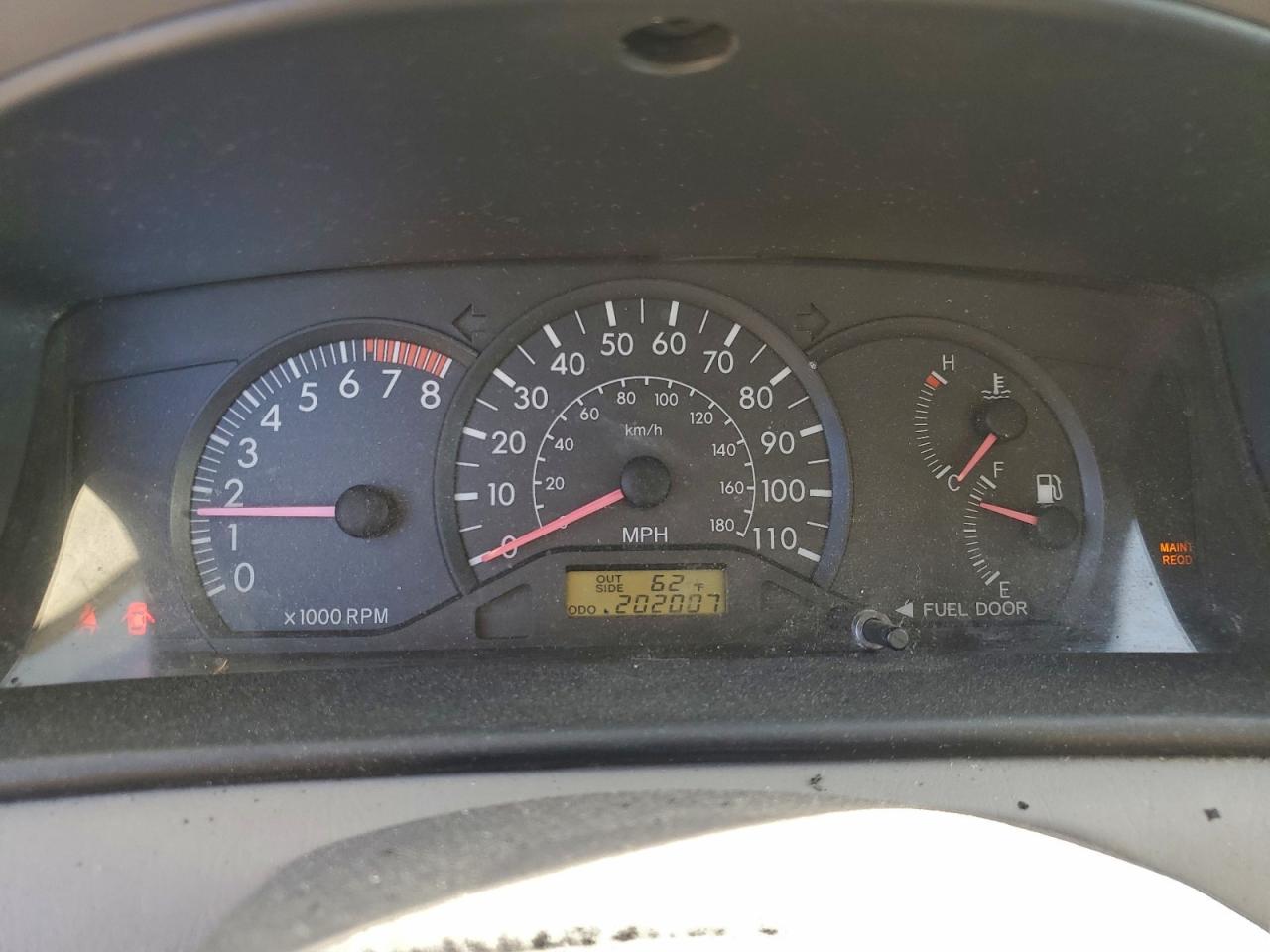 2005 TOYOTA COROLLA CE photo 9