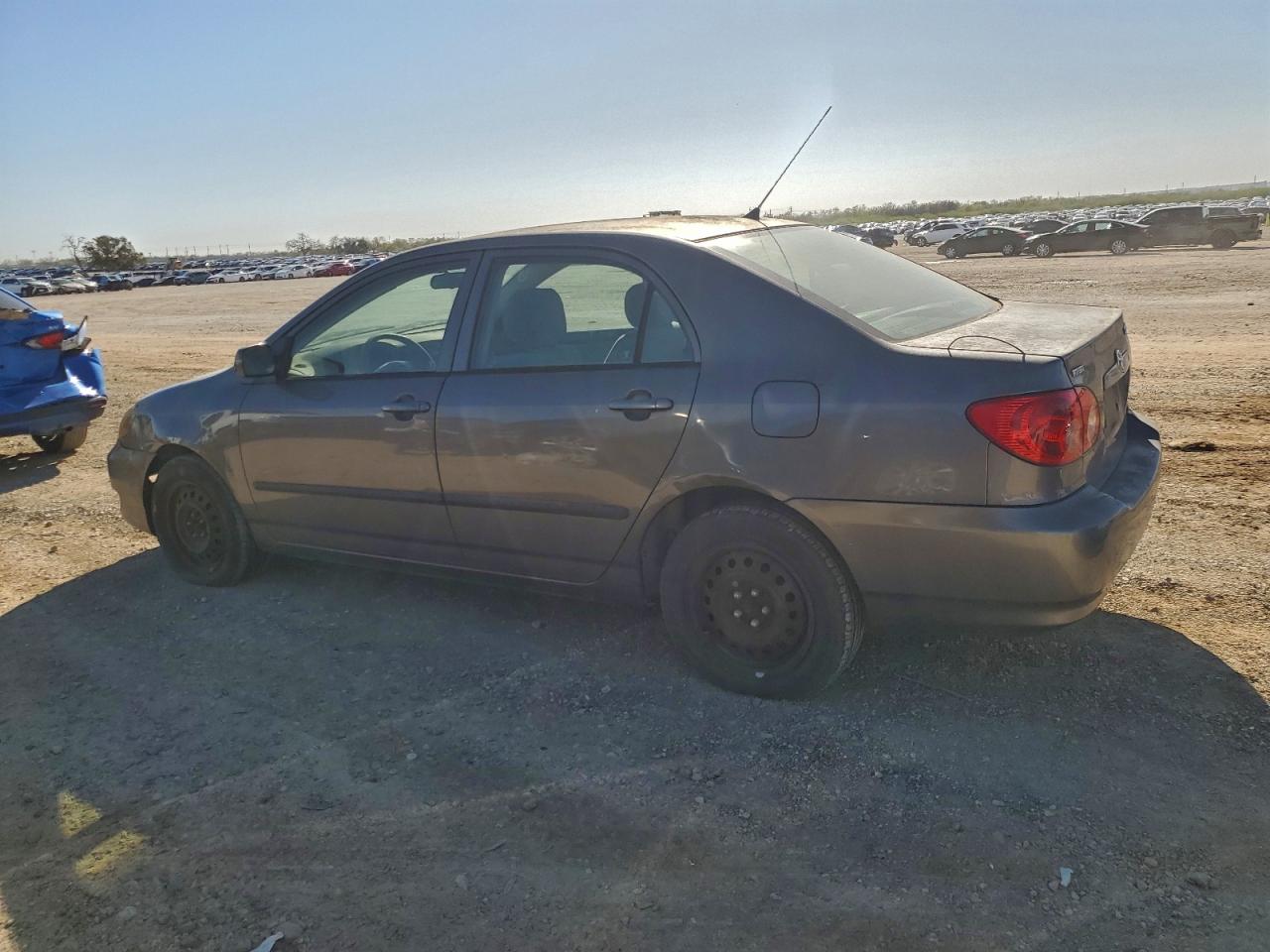 2005 TOYOTA COROLLA CE photo 2