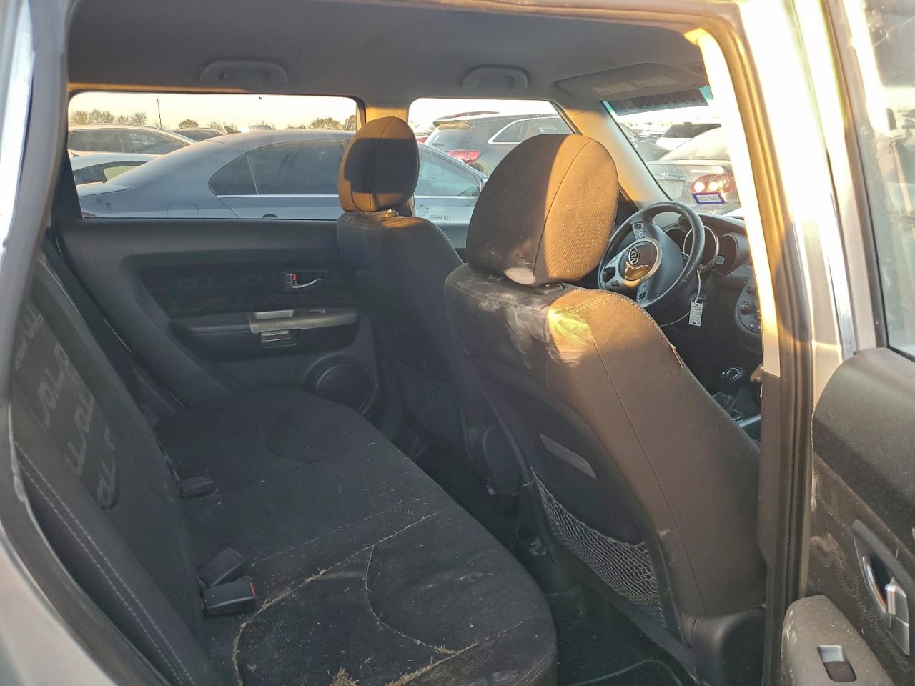 2012 KIA SOUL + photo 28