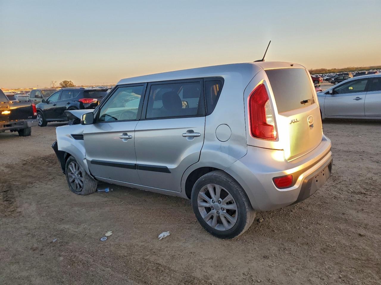 2012 KIA SOUL + photo 4