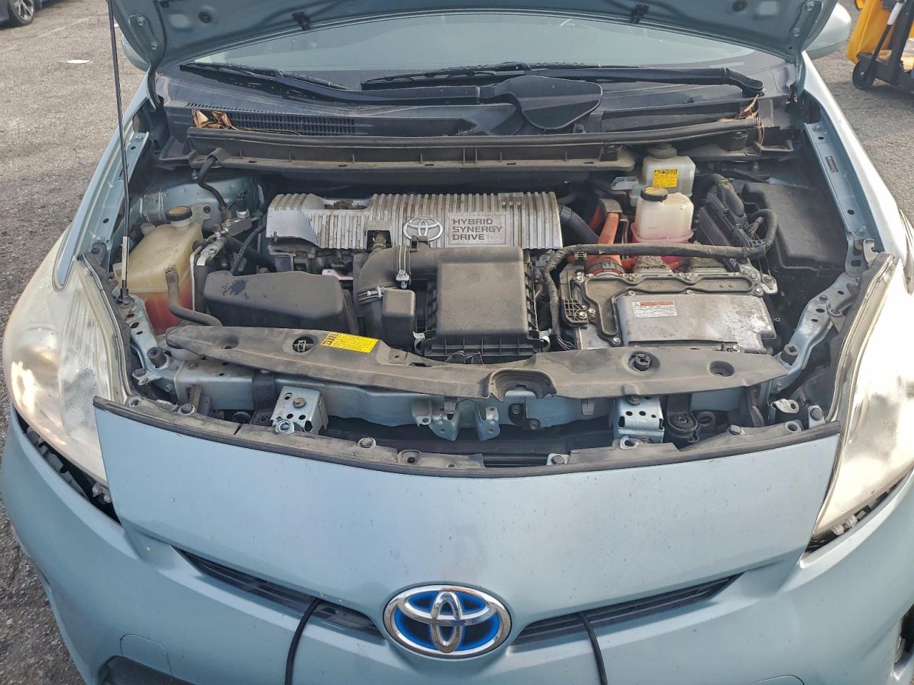 2012 TOYOTA PRIUS photo 11
