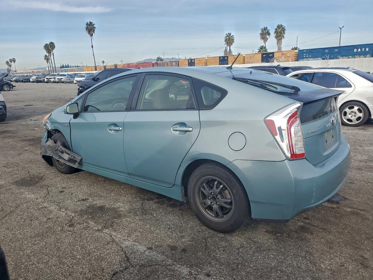 2012 TOYOTA PRIUS photo 2