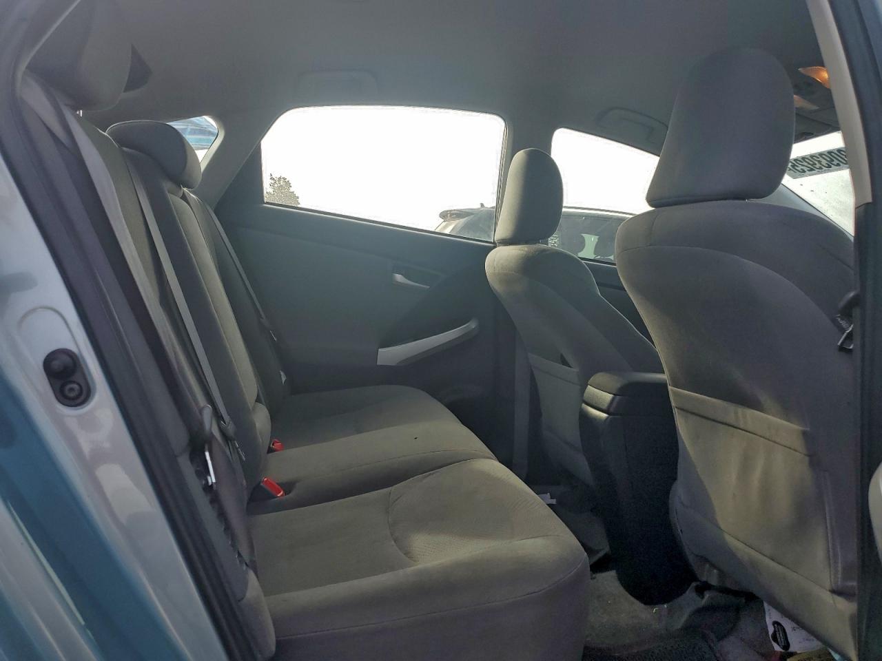 2012 TOYOTA PRIUS photo 10