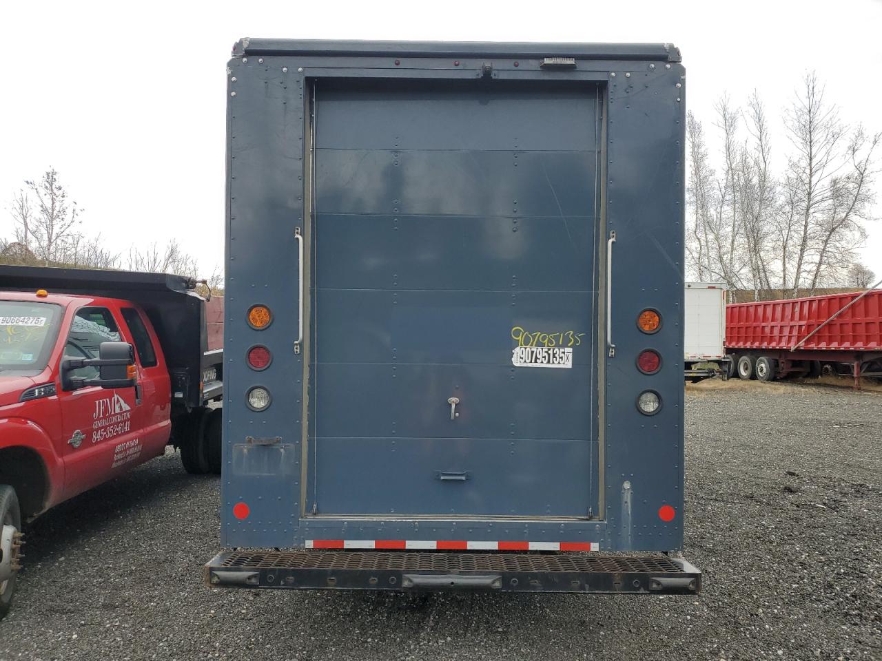 2020 FORD F59 - DELIVERY VAN photo 6