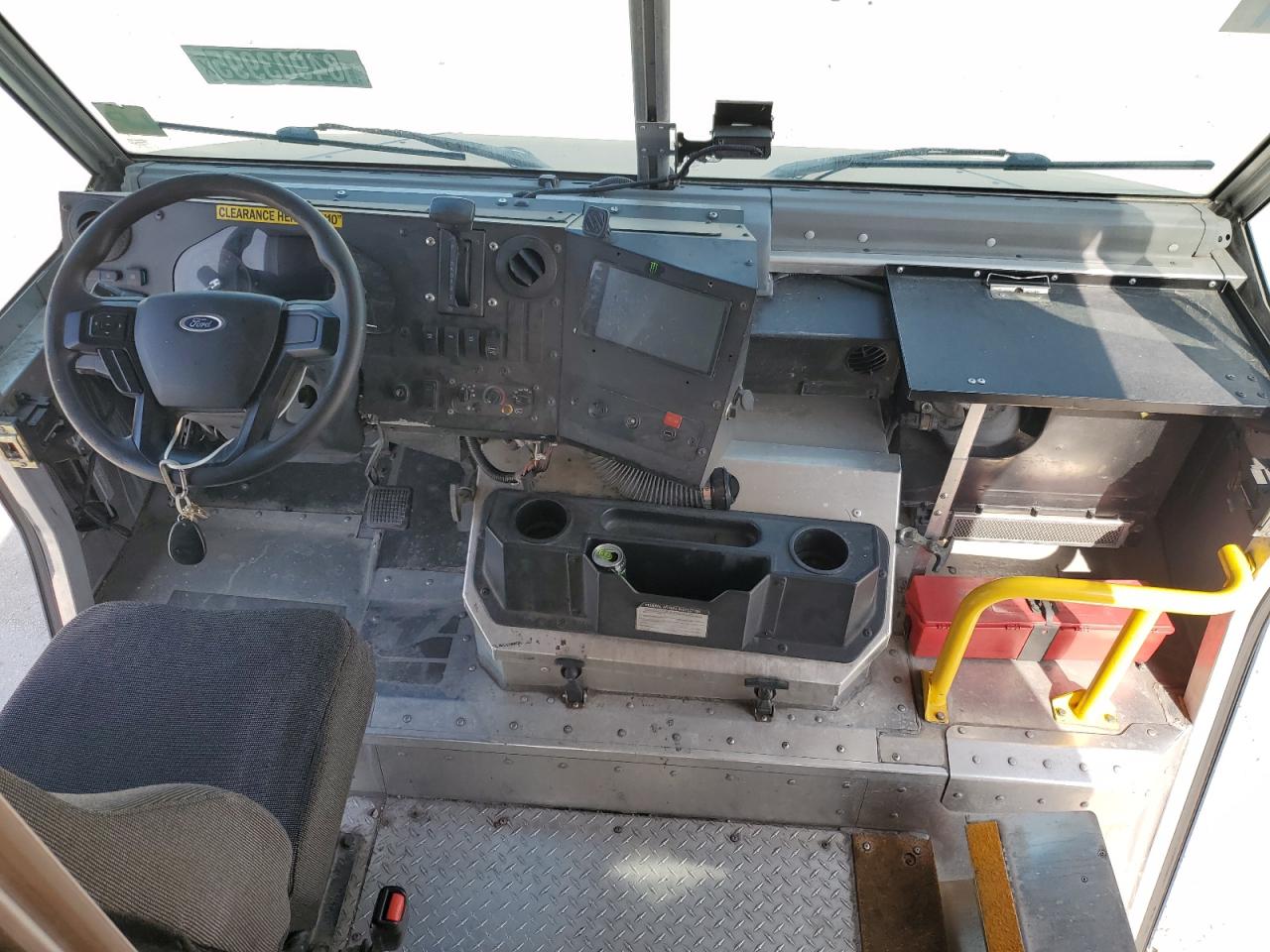2021 FORD F59 - DELIVERY VAN photo 8