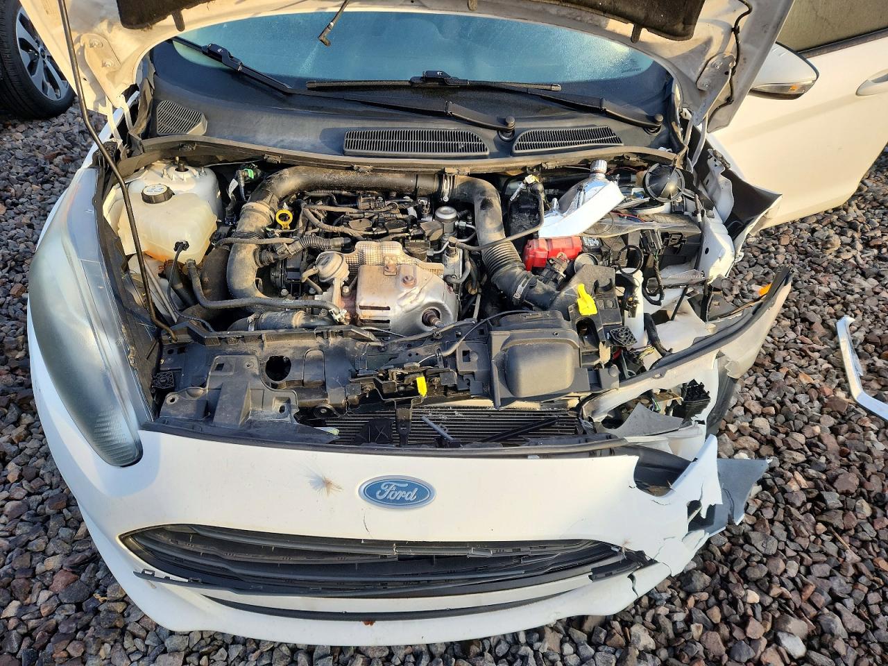 2016 FORD FIESTA SE photo 11
