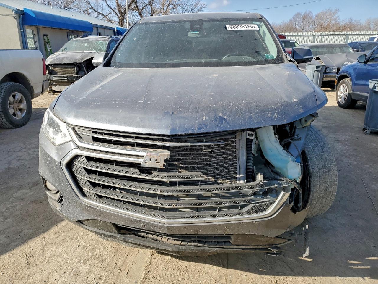 2020 CHEVROLET TRAVERSE LT photo 5