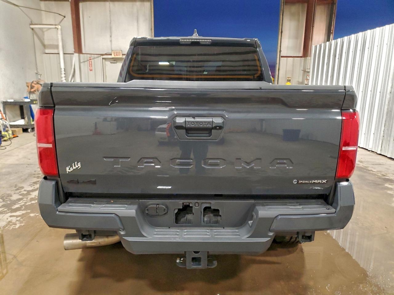 2025 TOYOTA TACOMA DOUBLE CAB photo 6