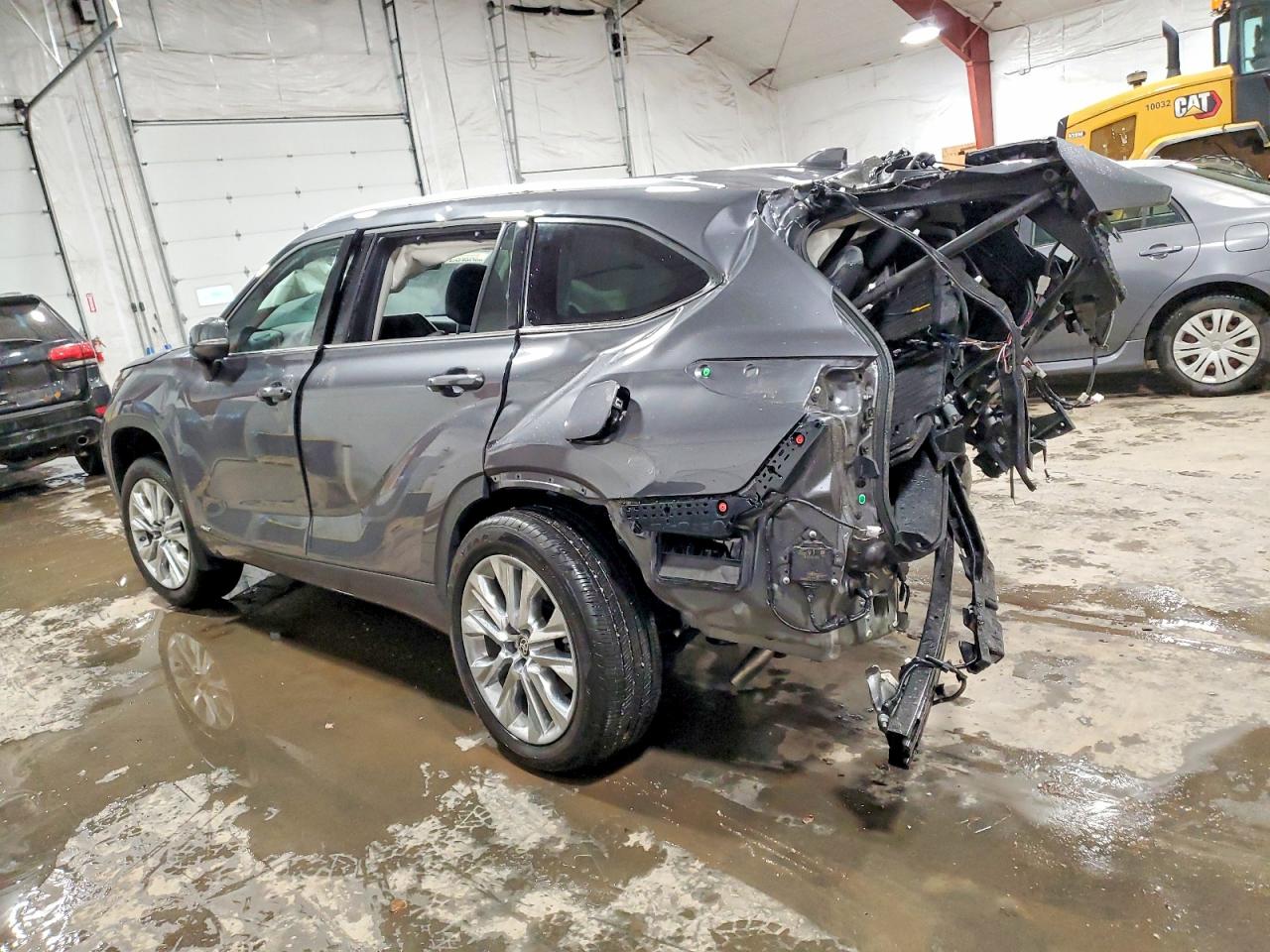 2025 TOYOTA HIGHLANDER HYBRID LIMITED photo 2