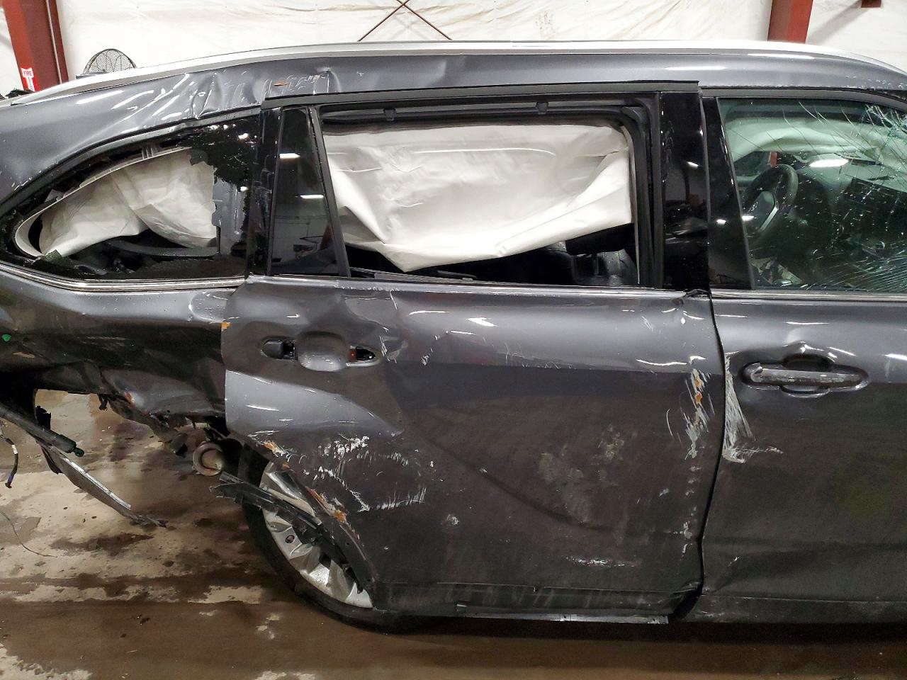 2025 TOYOTA HIGHLANDER HYBRID LIMITED photo 11