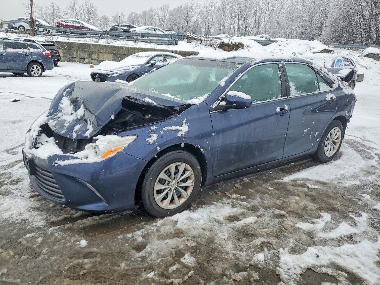 2016 TOYOTA CAMRY