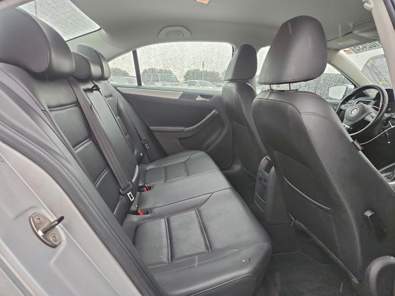 2014 VOLKSWAGEN JETTA SE photo 10