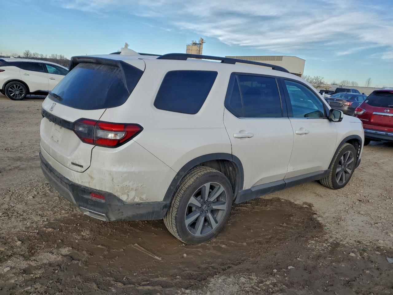 2025 HONDA PILOT TOURING photo 3