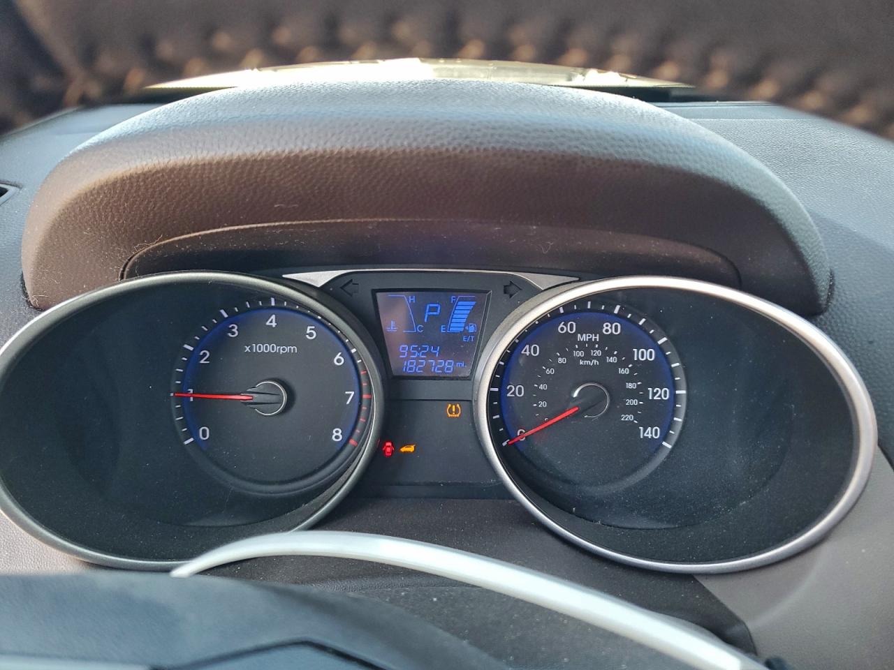 2013 HYUNDAI TUCSON GLS photo 9