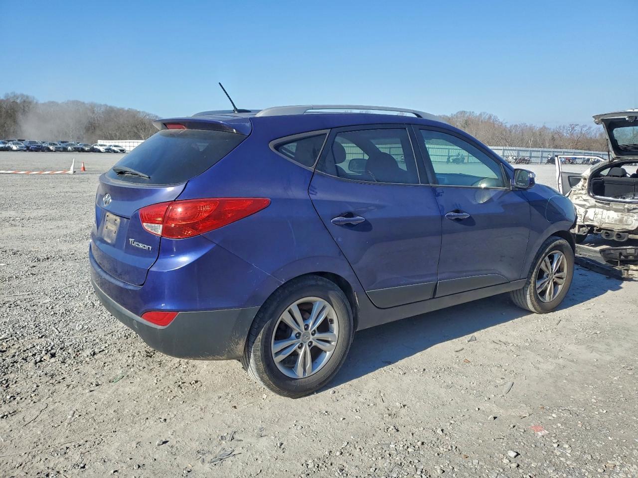 2013 HYUNDAI TUCSON GLS photo 3