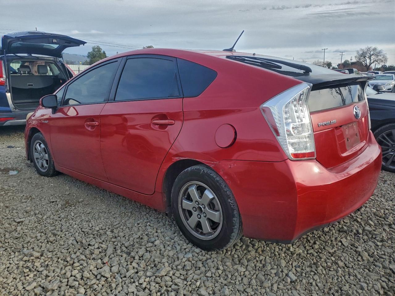 2010 TOYOTA PRIUS photo 3