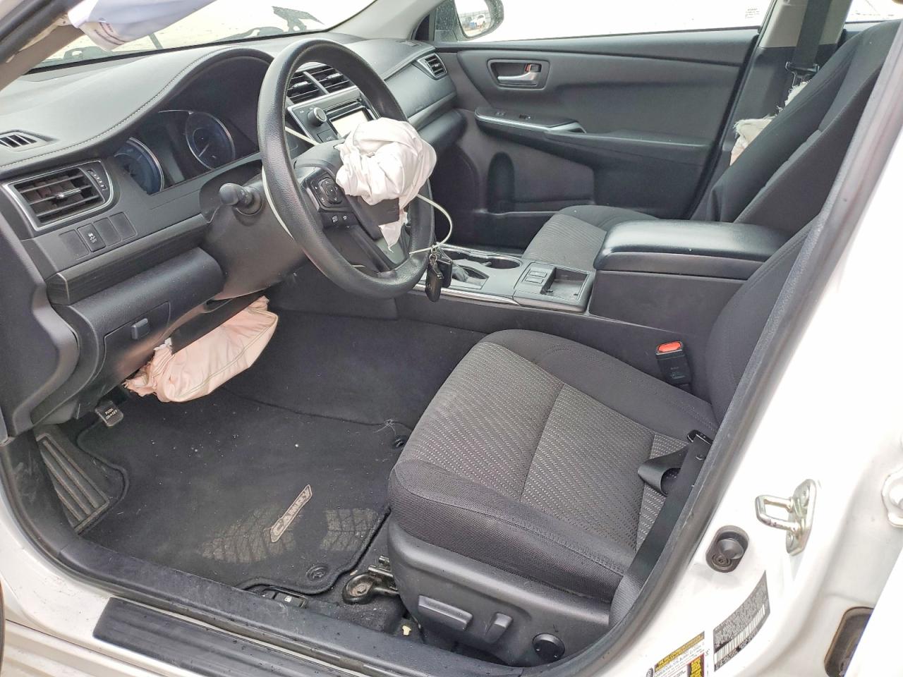 2015 TOYOTA CAMRY HYBRID photo 7
