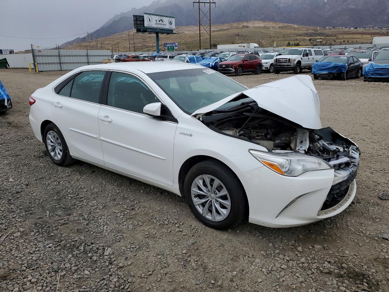 2015 TOYOTA CAMRY HYBRID photo 4