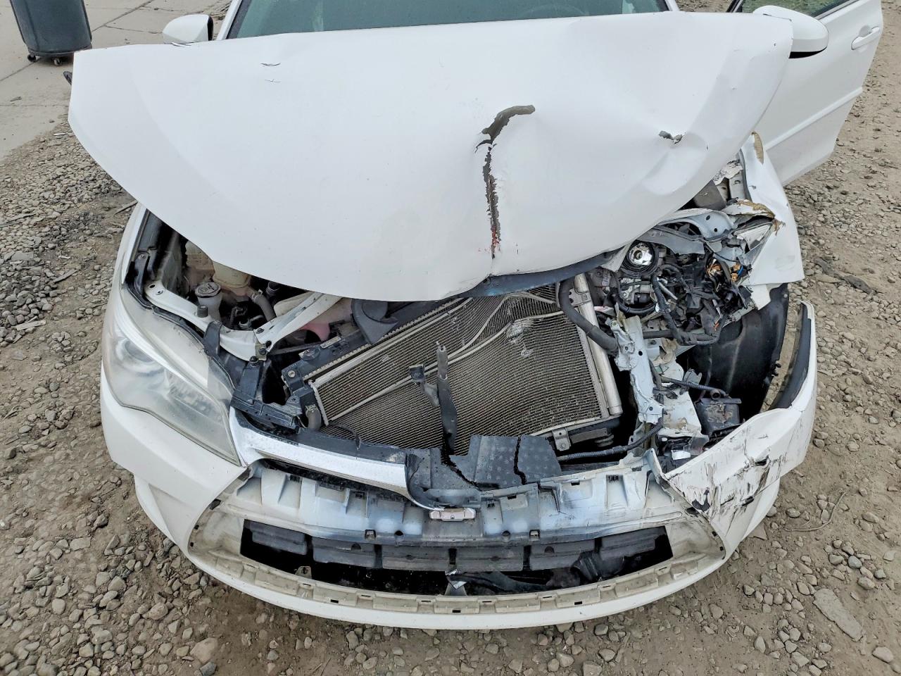 2015 TOYOTA CAMRY HYBRID photo 11
