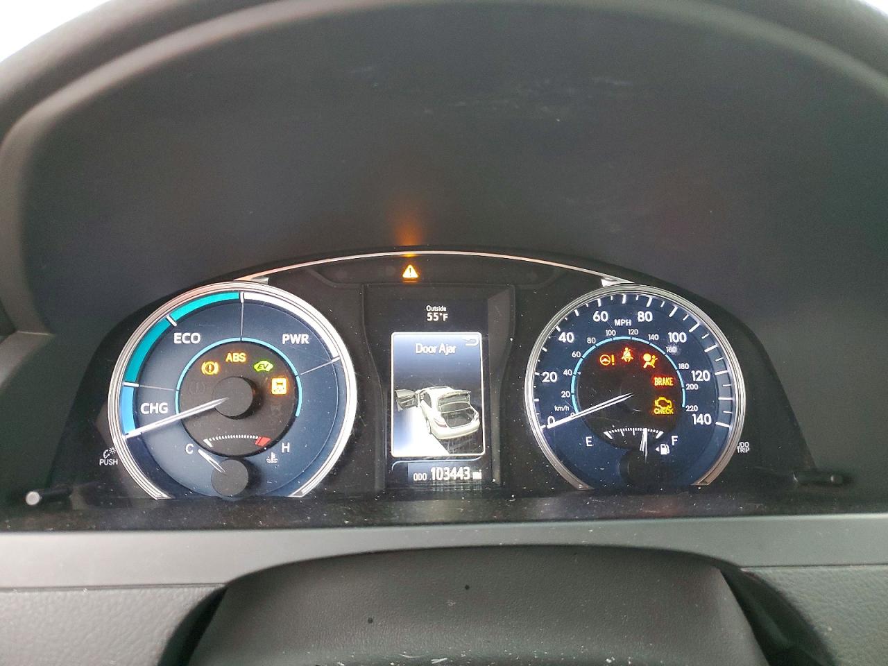 2015 TOYOTA CAMRY HYBRID photo 9