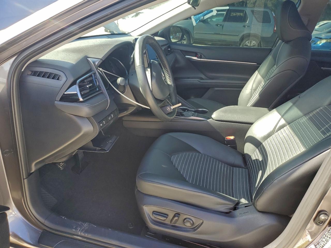 2024 TOYOTA CAMRY SE NIGHT SHADE photo 7