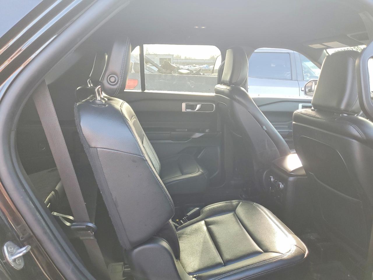2020 FORD EXPLORER XLT photo 10