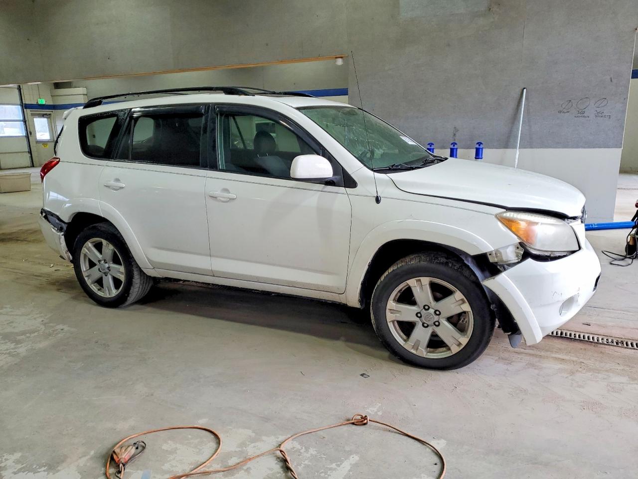 2007 TOYOTA RAV4 SPORT photo 7