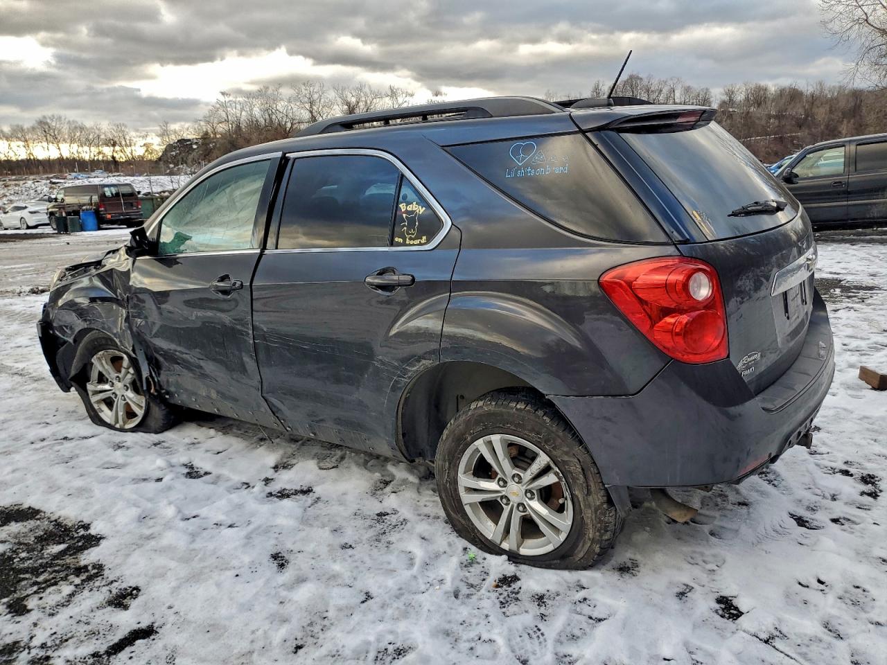 2015 CHEVROLET EQUINOX LT photo 2