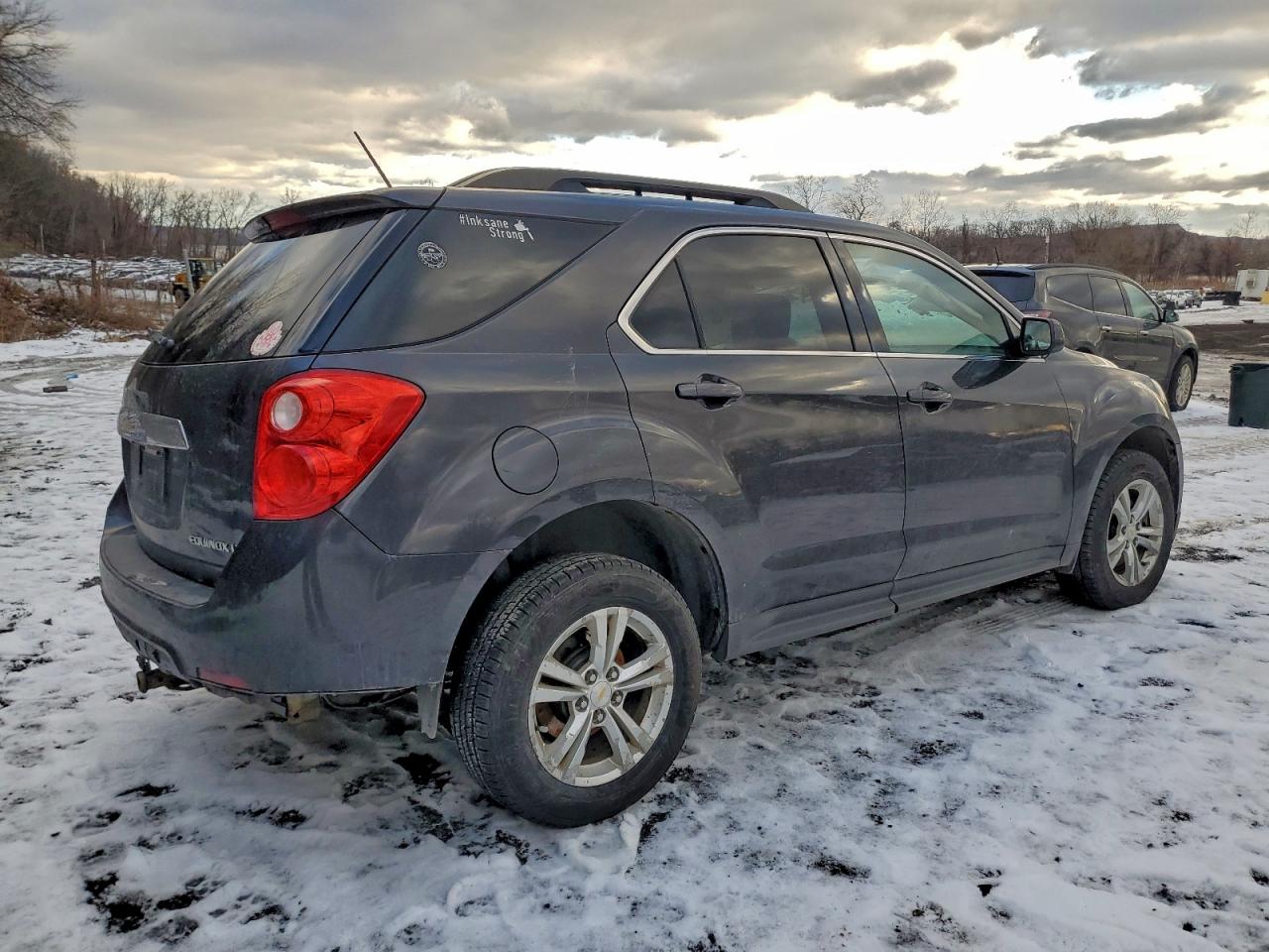 2015 CHEVROLET EQUINOX LT photo 3