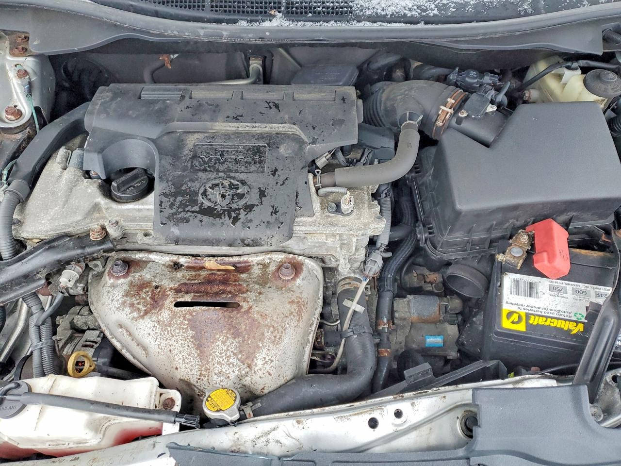 2015 TOYOTA CAMRY LE photo 11