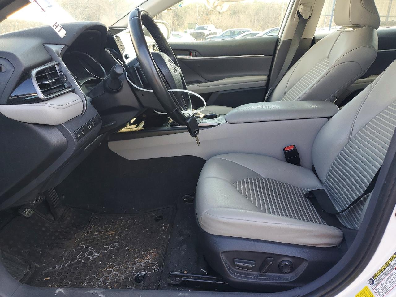 2023 TOYOTA CAMRY SE NIGHT SHADE photo 7