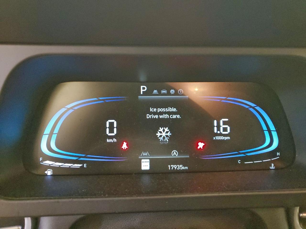 2025 HYUNDAI ELANTRA SEL SPORT photo 9