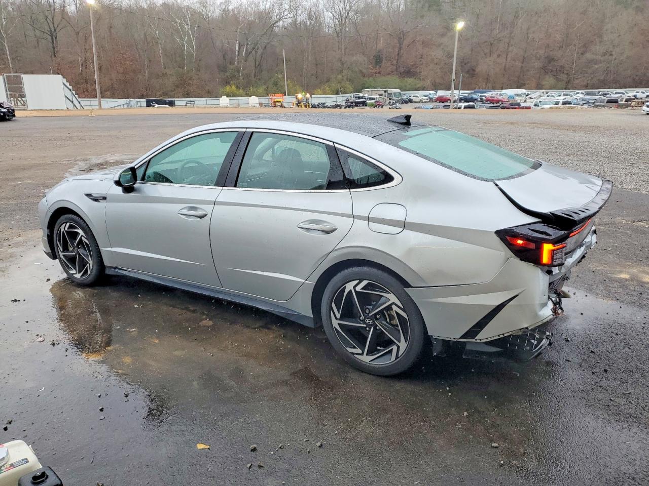 2024 HYUNDAI SONATA SEL photo 2