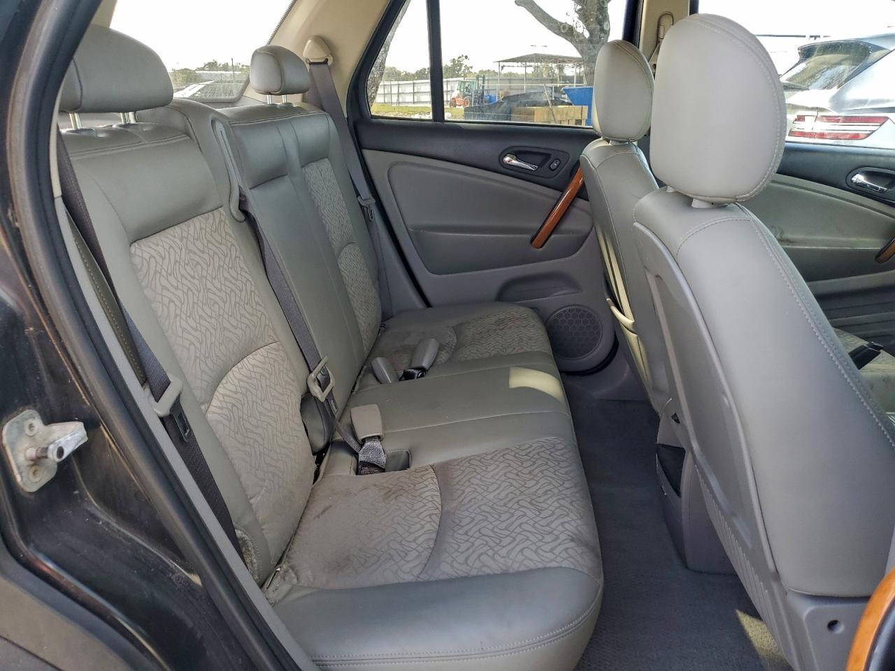 2007 SATURN VUE photo 11