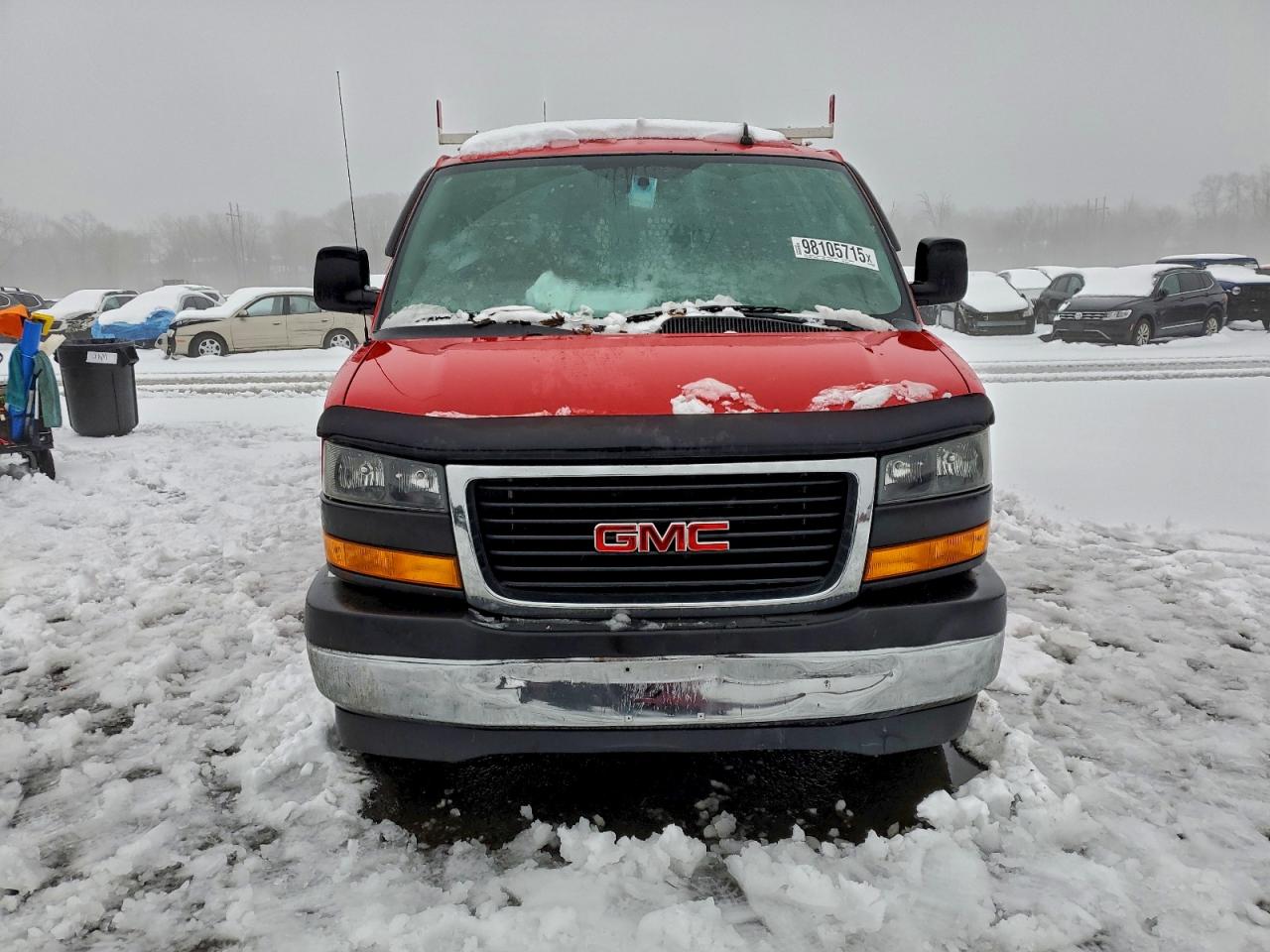 2018 GMC SAVANA G2500 photo 5