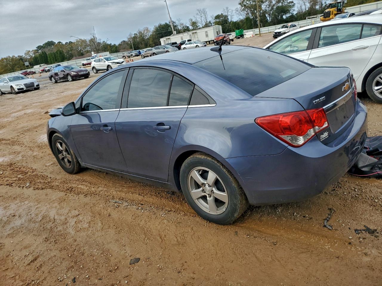 2013 CHEVROLET CRUZE LT photo 2