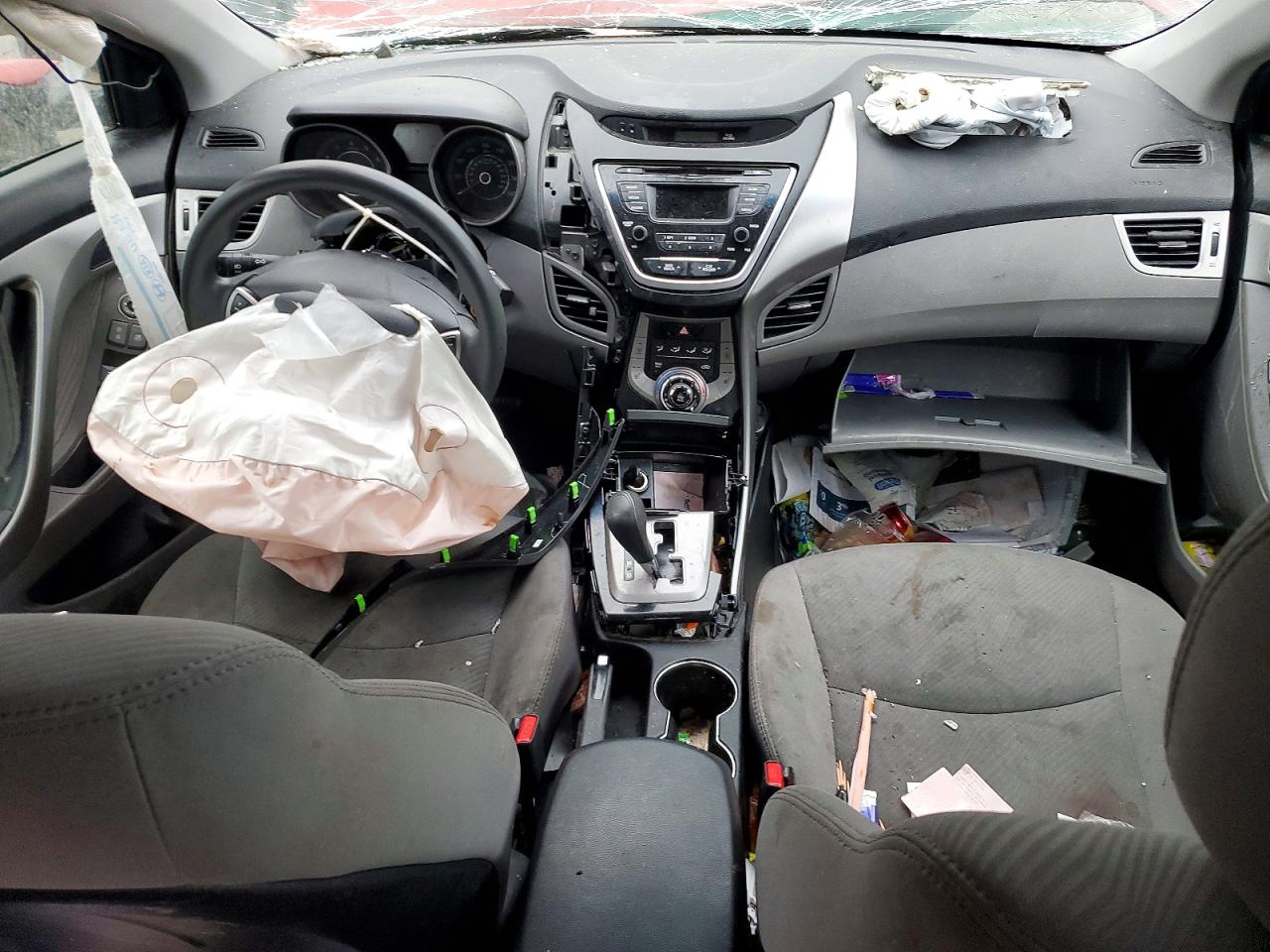 2013 HYUNDAI ELANTRA GLS photo 8