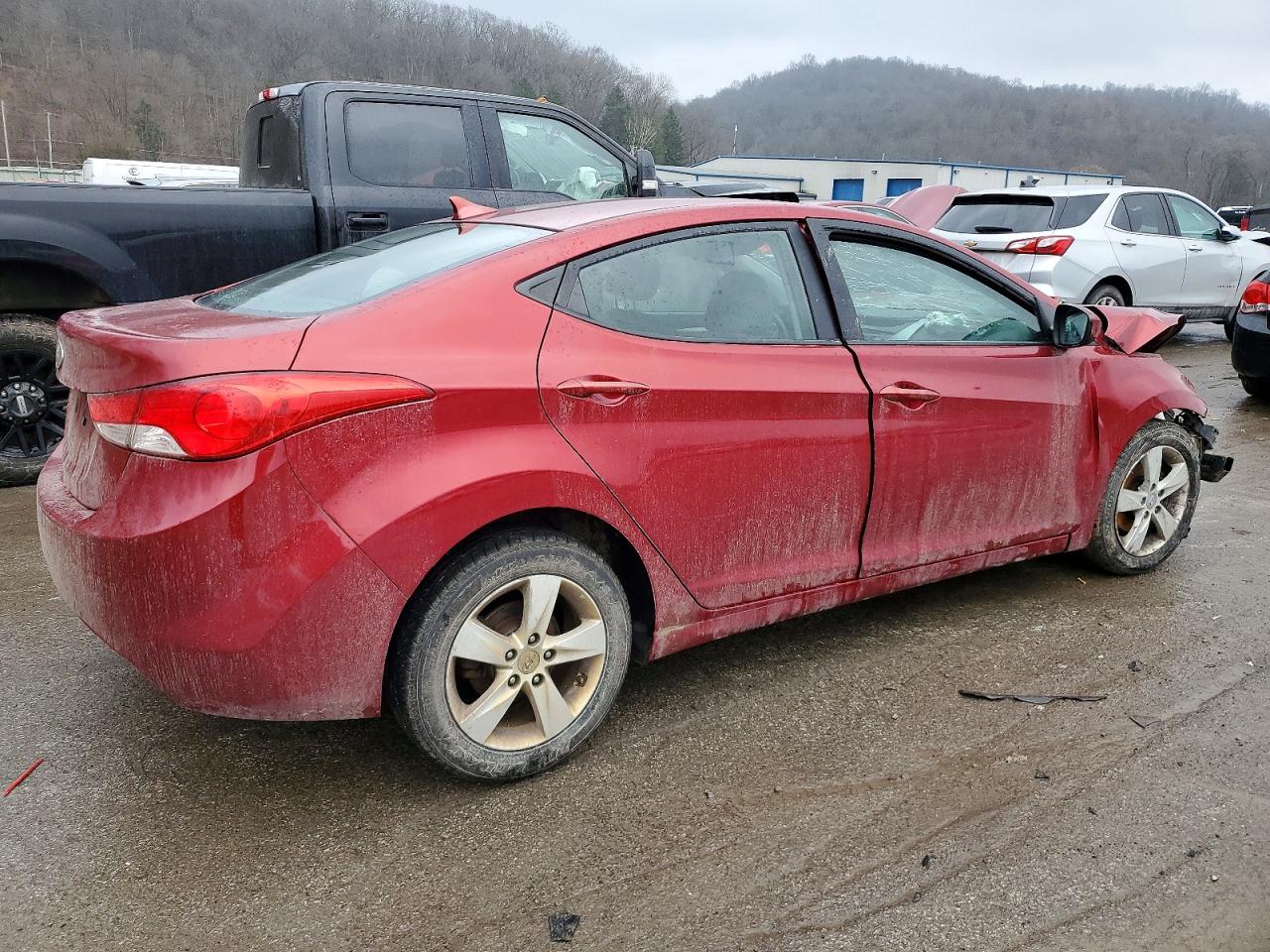 2013 HYUNDAI ELANTRA GLS photo 3