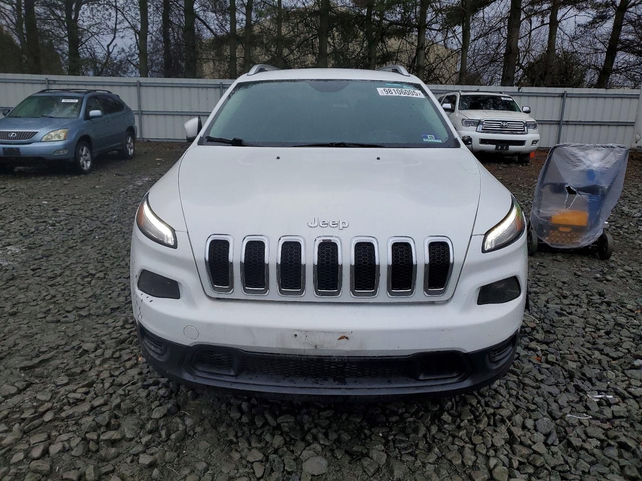 2015 JEEP CHEROKEE LATITUDE photo 5