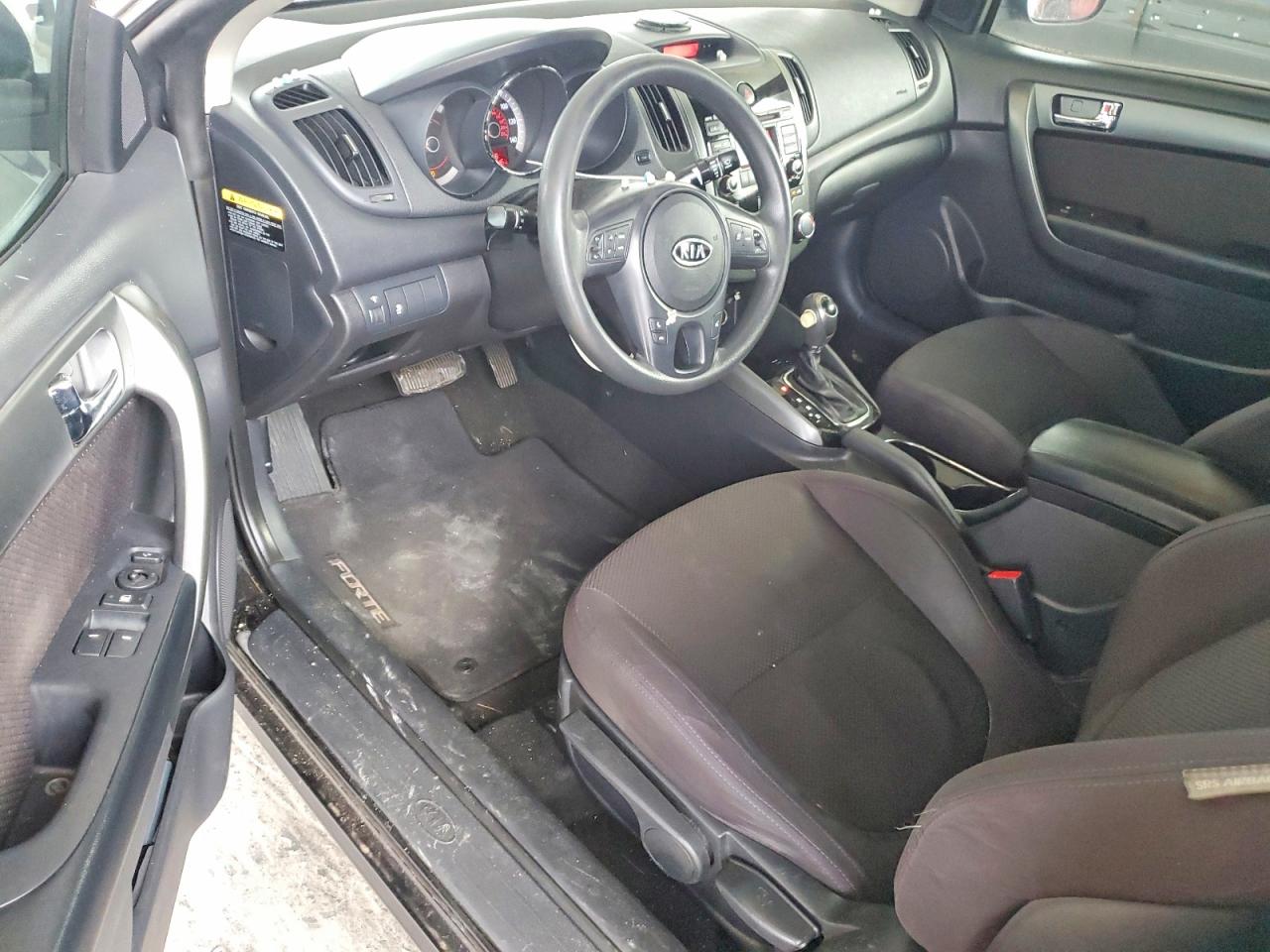 2013 KIA FORTE EX photo 8